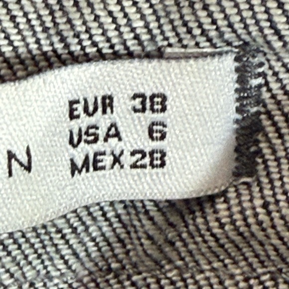 Zara Woman Jeans Dark Denim NWOT Bootleg Size 6 - Picture 8 of 10